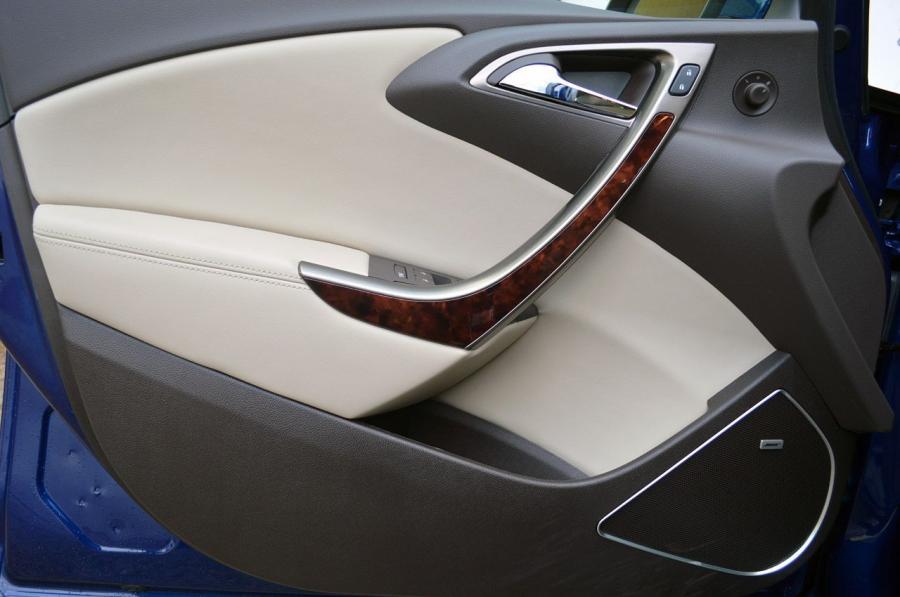  Buick Verano Turbo 2013 года  (фото 9 из 128)